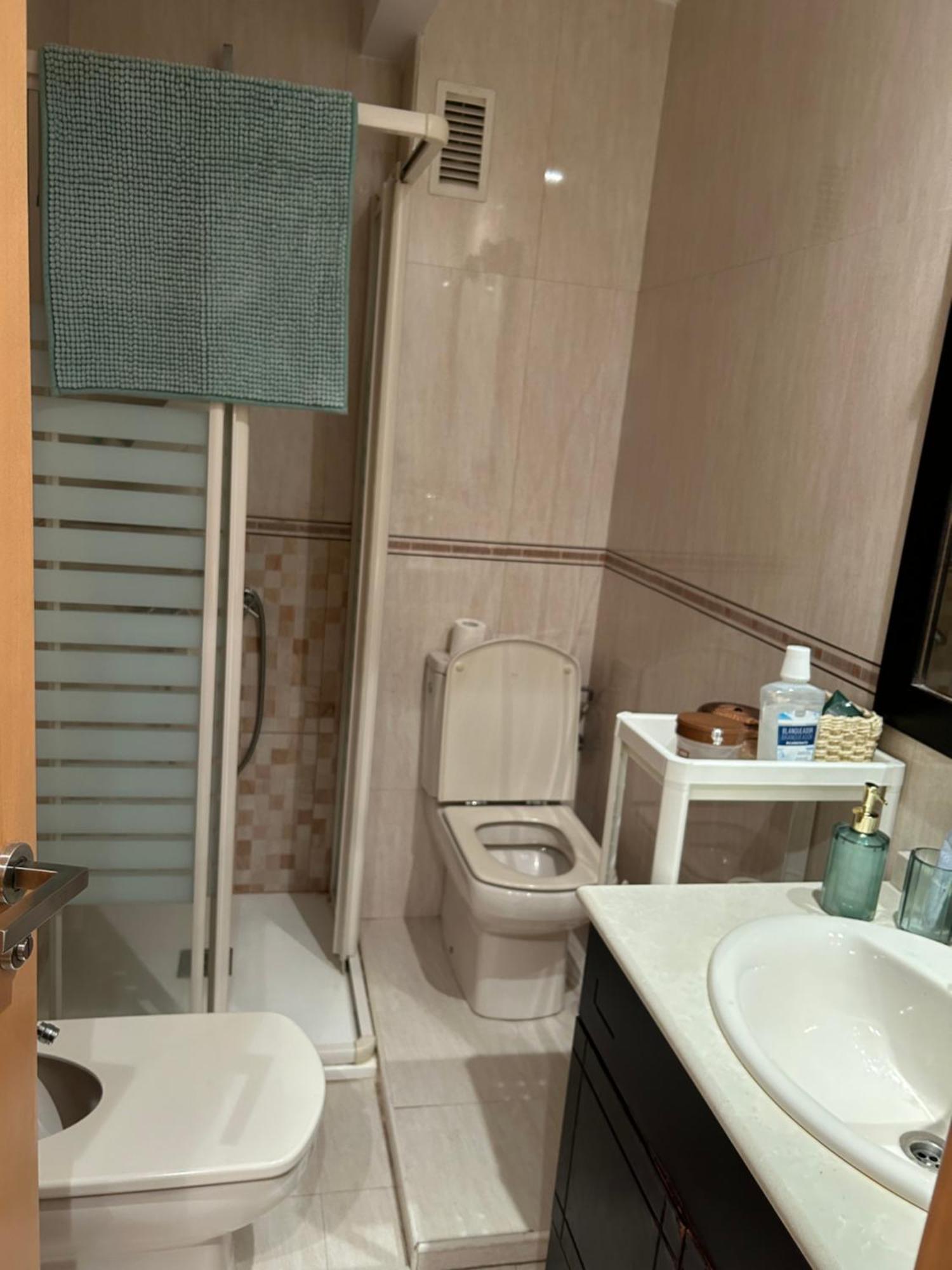 Comoda Habitacion Individual มาดริด ภายนอก รูปภาพ